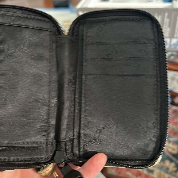 Vera Bradley wristlet - Picture 3 of 4